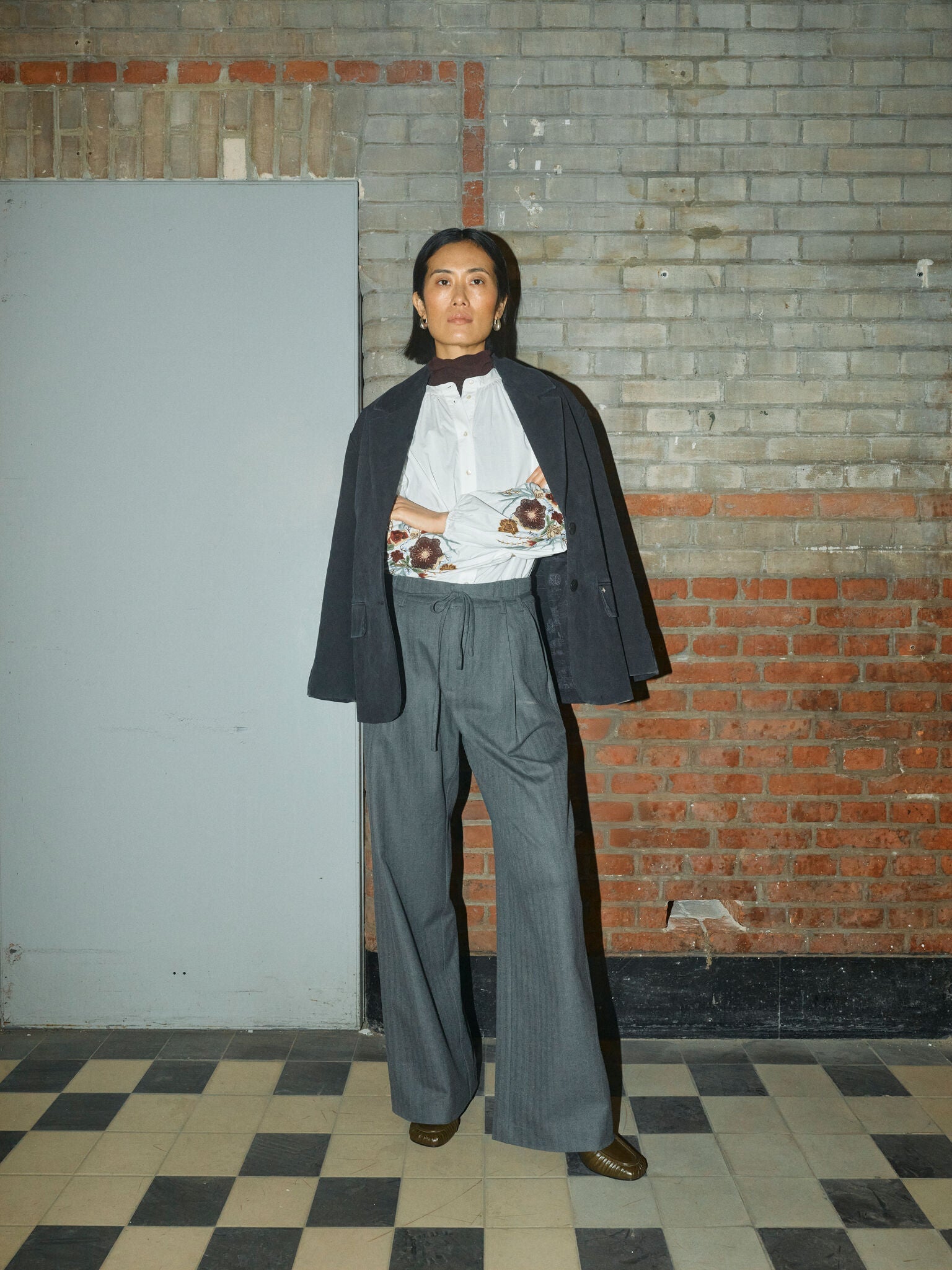 Modelshot / Ecru / Detail